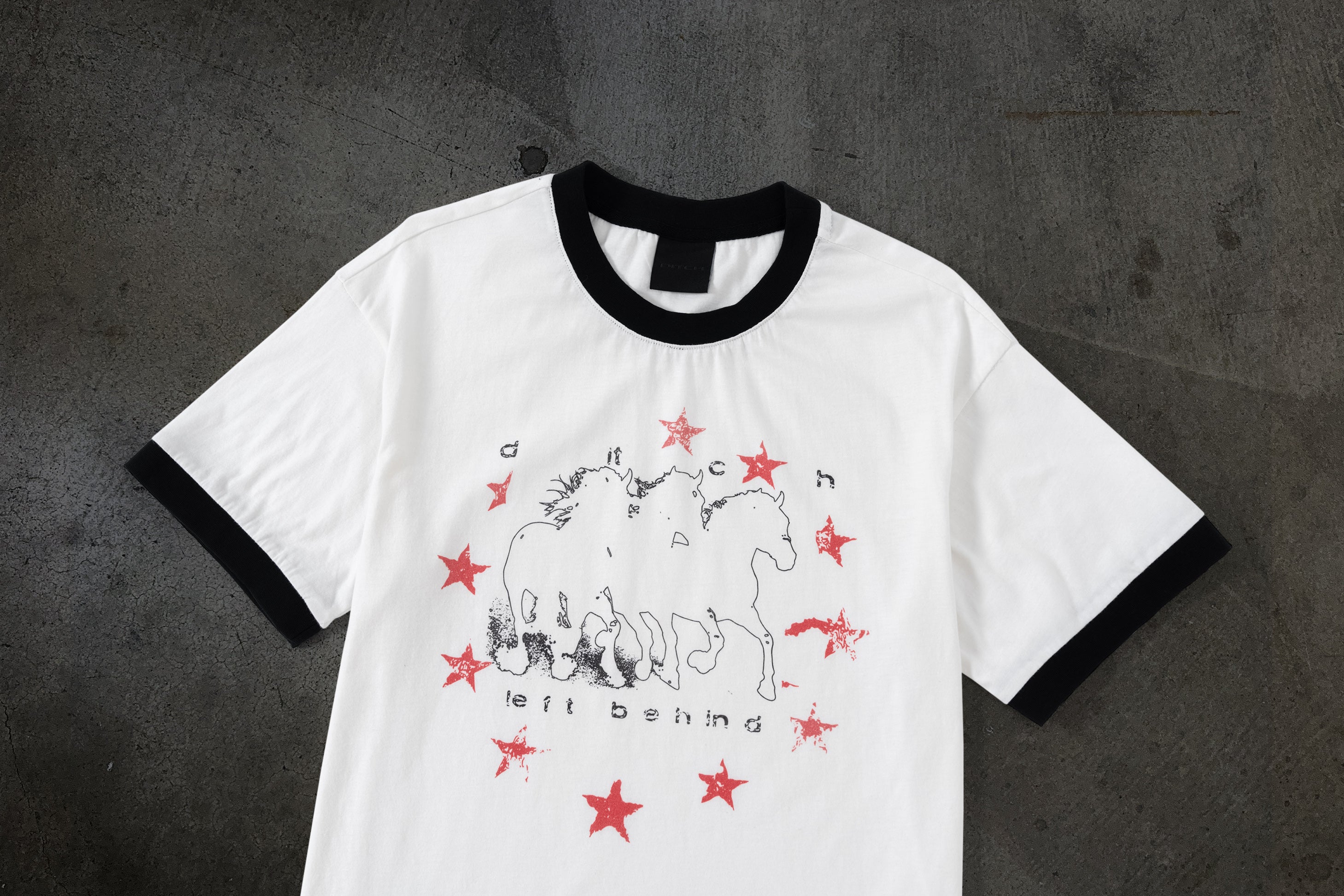 PONY TEE (WHITE)-IYAMIUIO