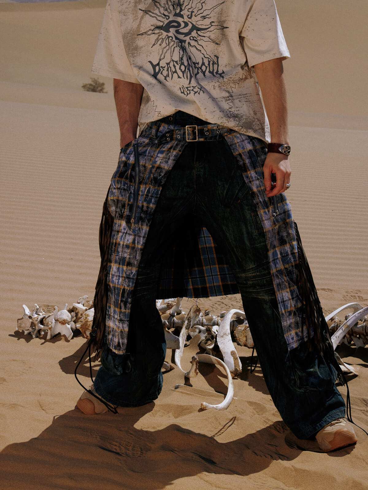 Personsoul Pocket Drawstring Washed Flared Jeans-IYAMIUIO