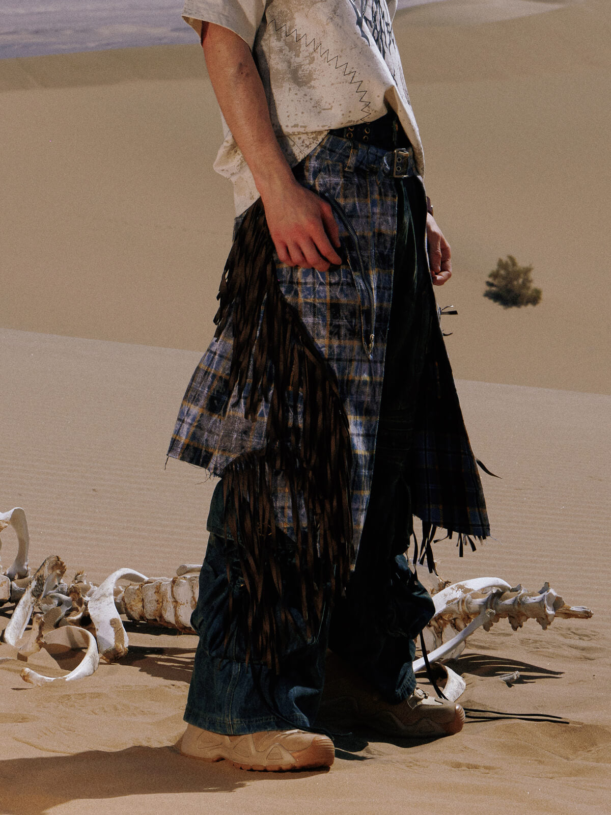 Personsoul Pocket Drawstring Washed Flared Jeans-IYAMIUIO