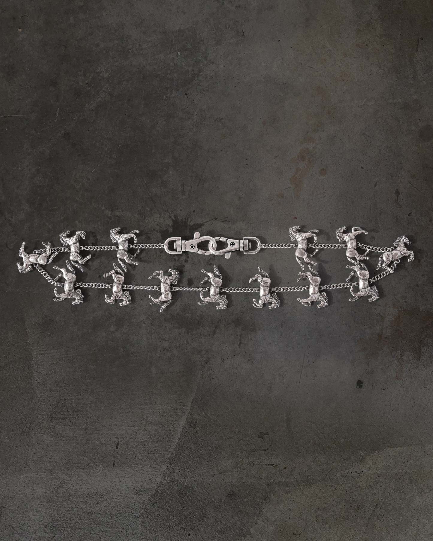 CAROUSEL WALLET CHAIN-IYAMIUIO