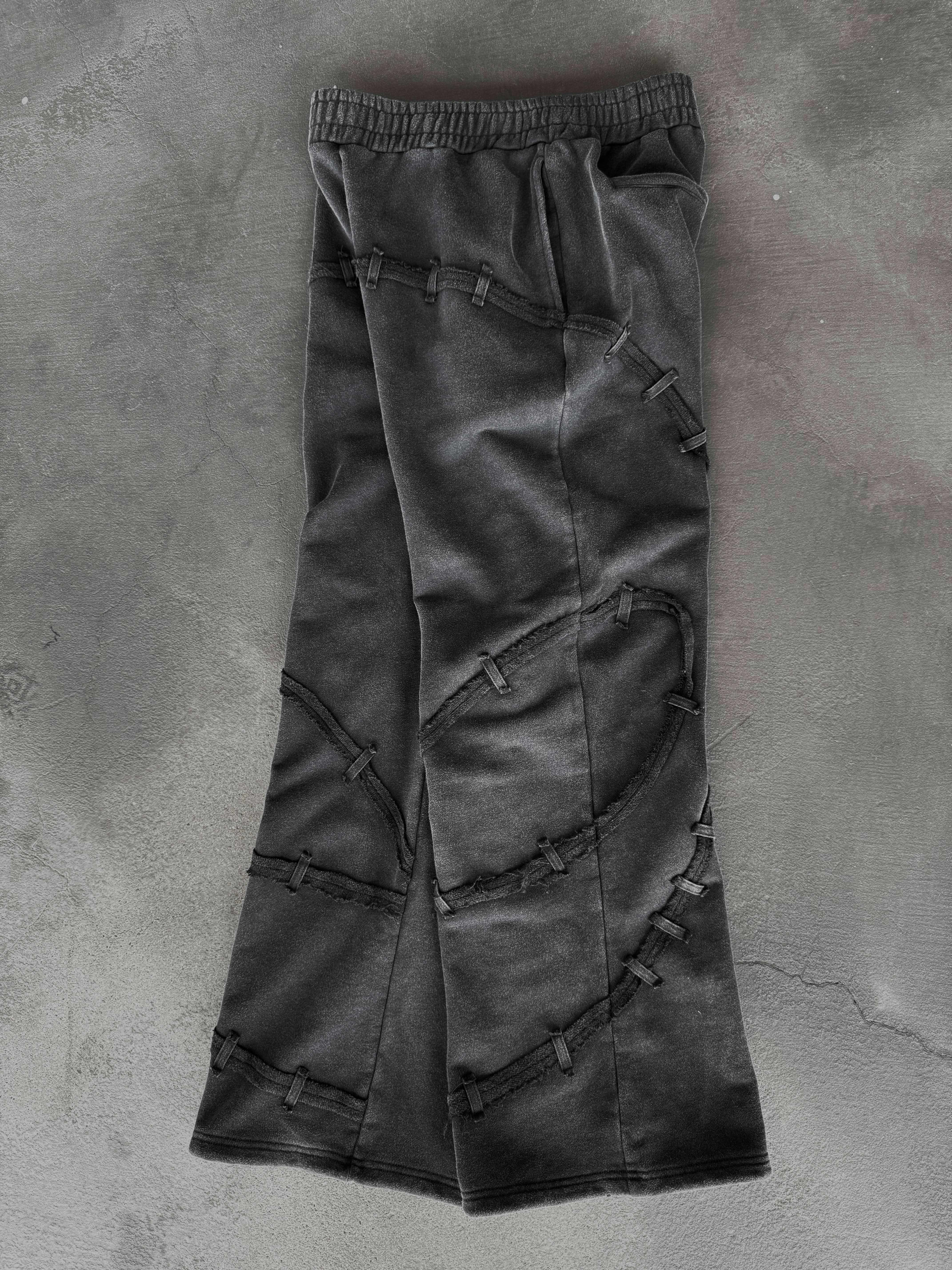 “E.T” Sweats-IYAMIUIO