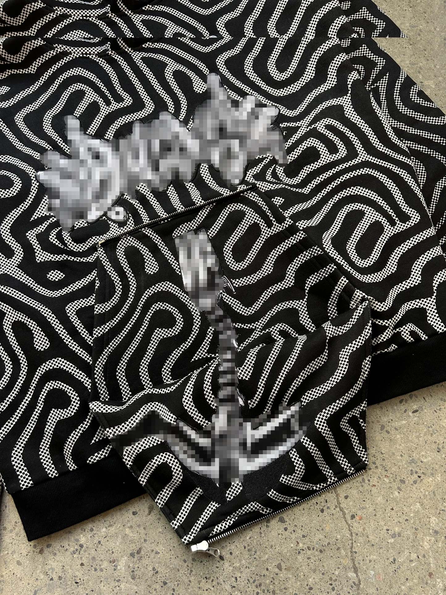 "Alien" Hoodie - LIMITED EDITION-IYAMIUIO