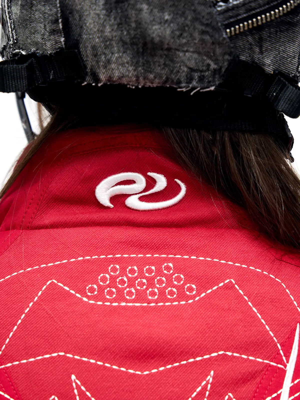 Personsoul Embroidered Cropped Down Jacket-IYAMIUIO