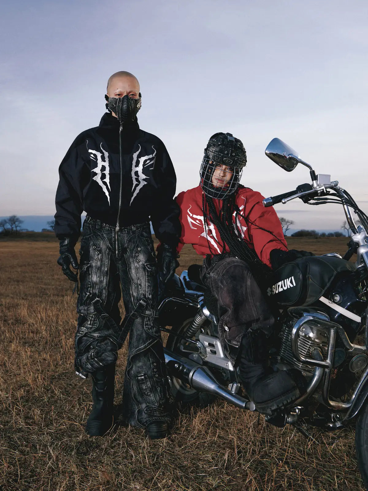 Personsoul Embroidered Cropped Down Jacket-IYAMIUIO