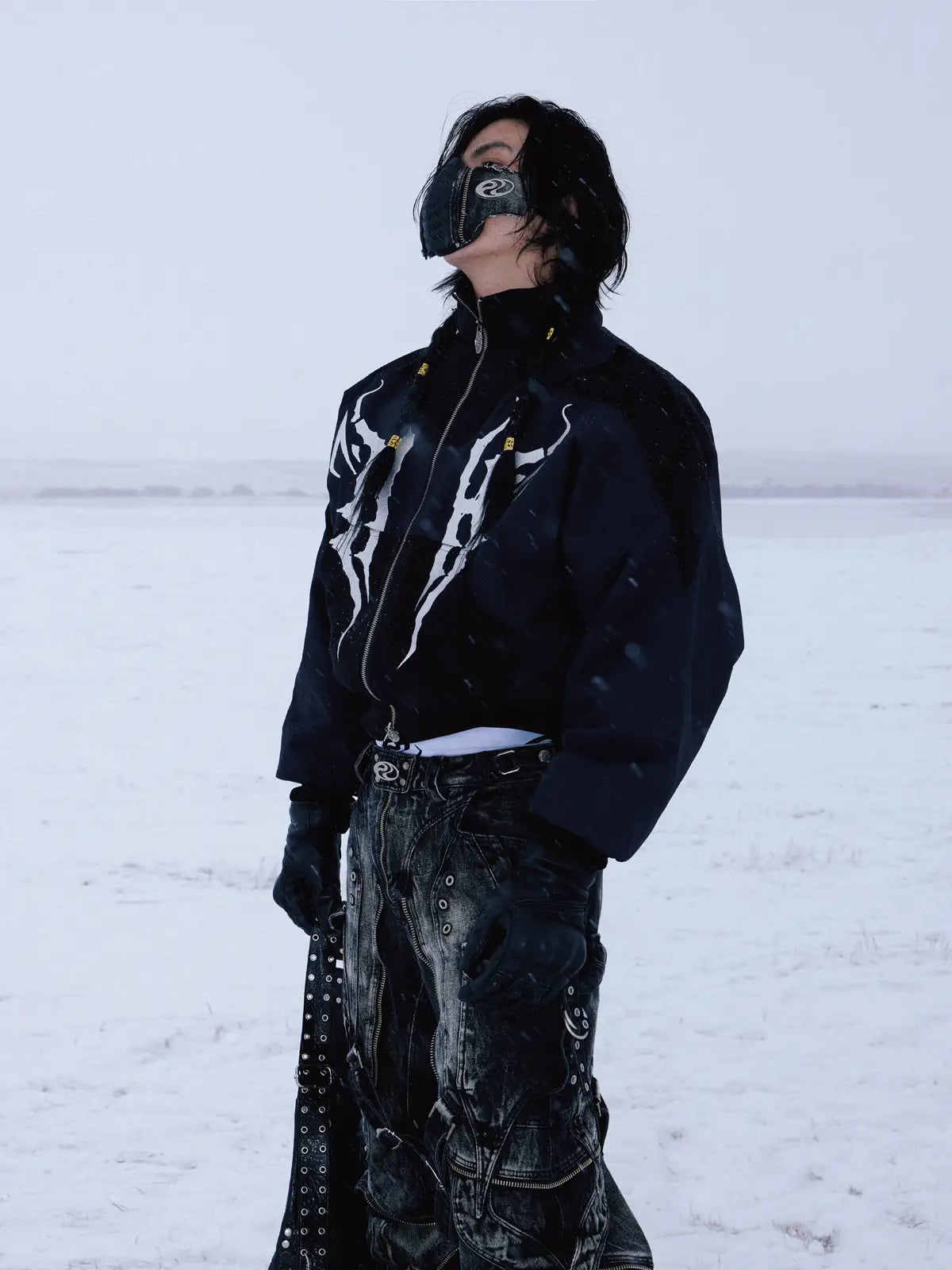 Personsoul Embroidered Cropped Down Jacket-IYAMIUIO