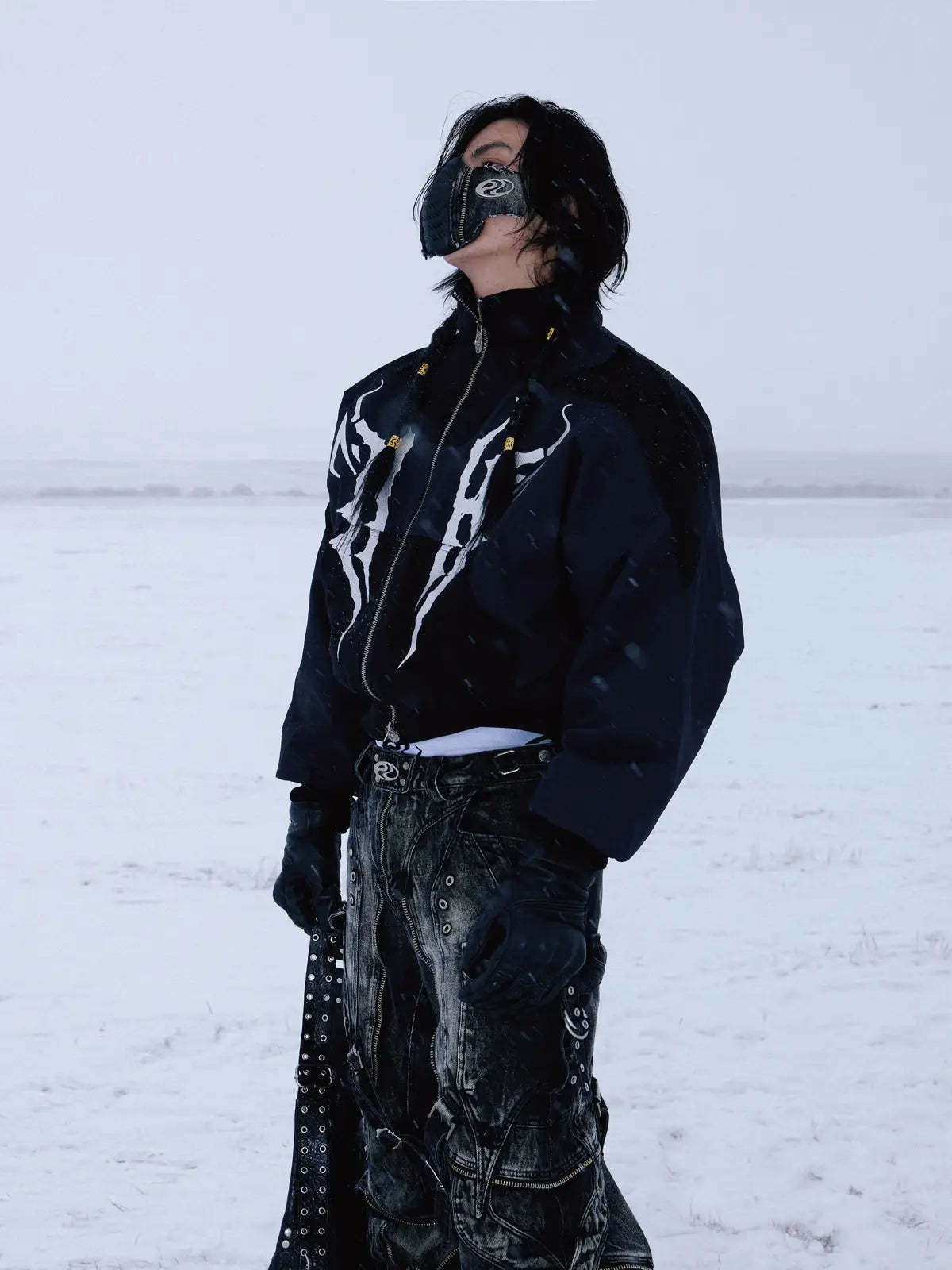 Personsoul Embroidered Cropped Down Jacket-IYAMIUIO