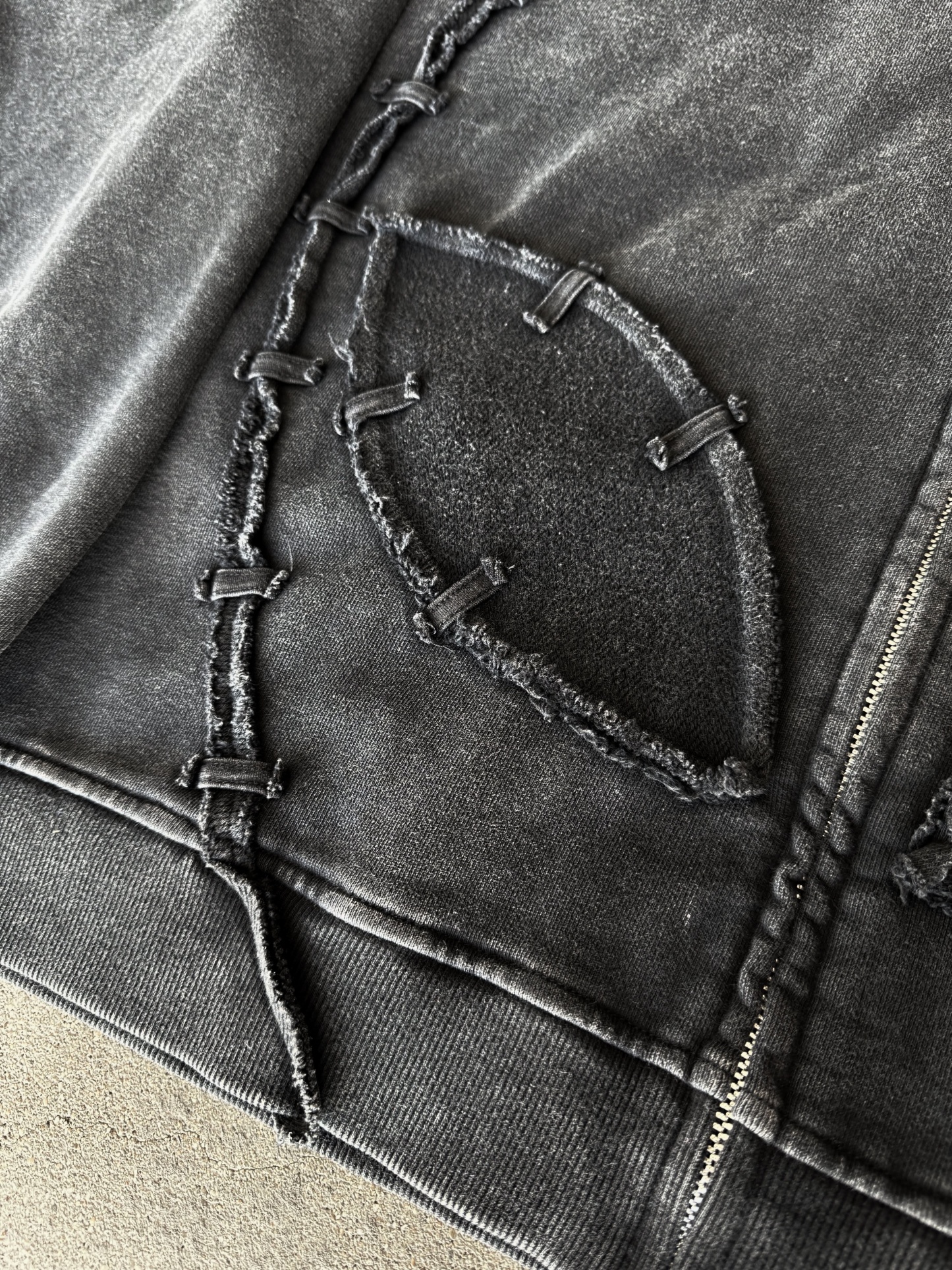 “E.T” Zip-Up-IYAMIUIO