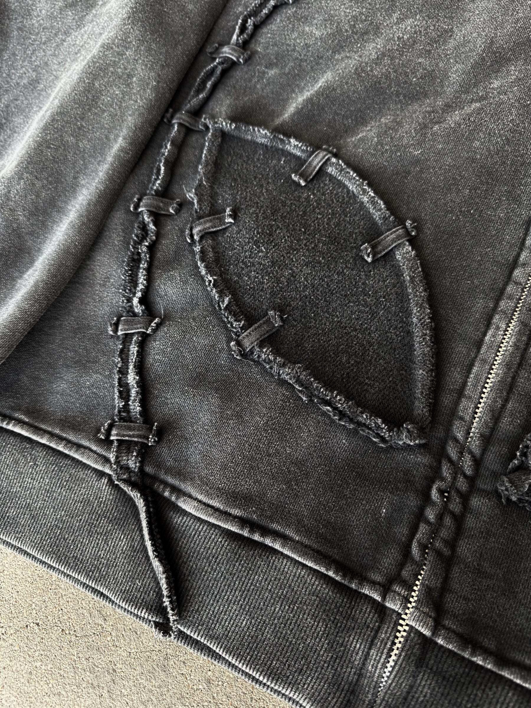 “E.T” Zip-Up-IYAMIUIO