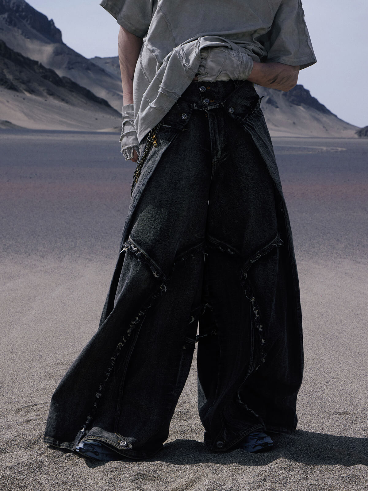 Personsoul Folded Structure Baggy Jeans-IYAMIUIO