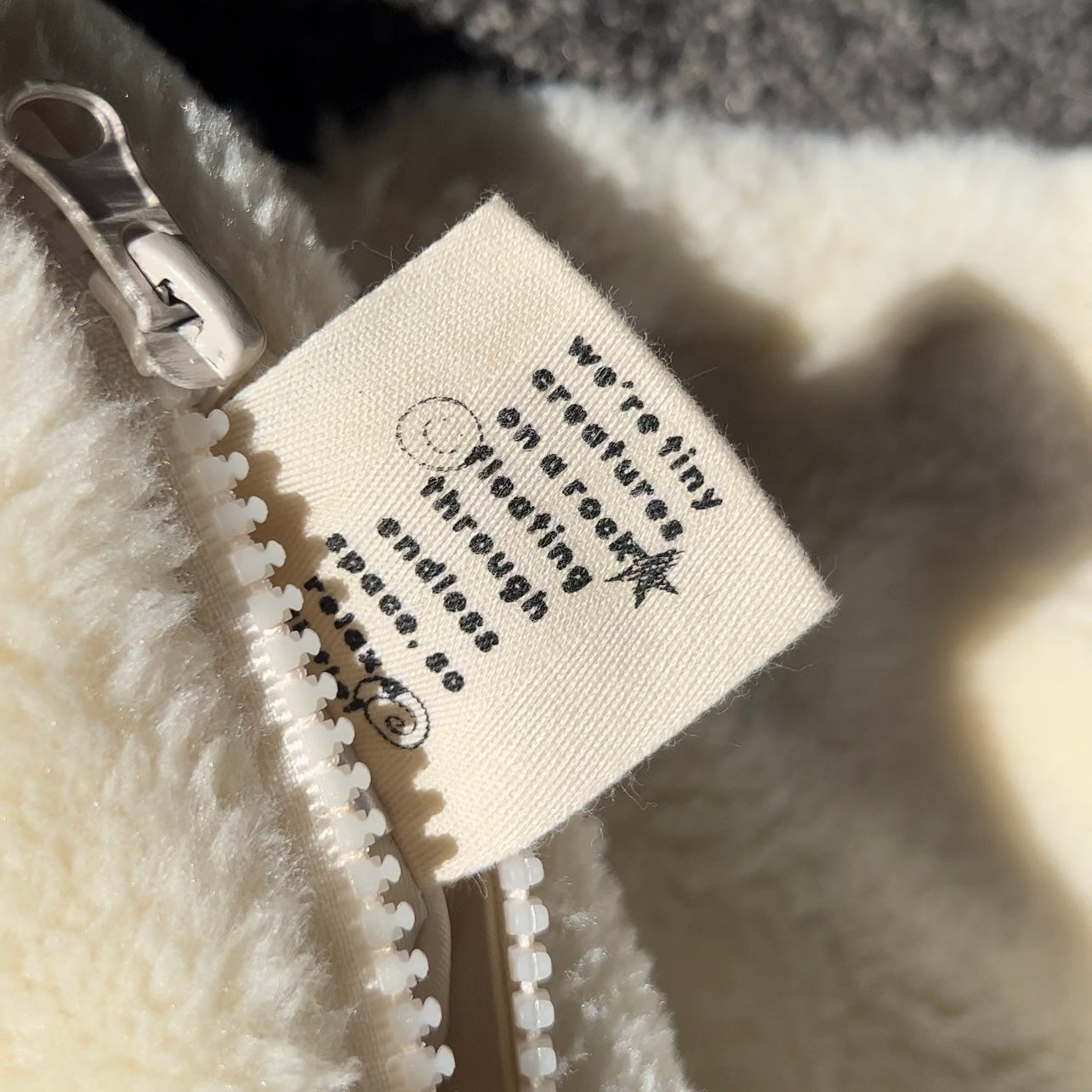 Cloud Bomb Reversible Fleece-IYAMIUIO