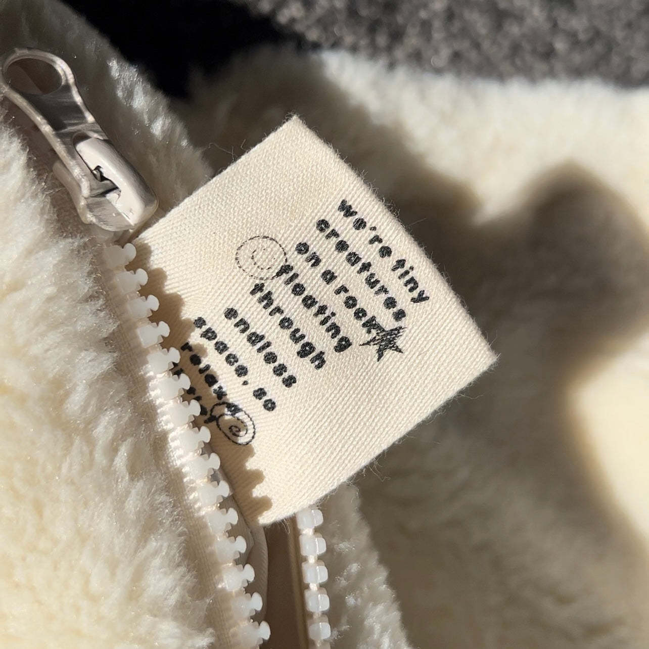 Cloud Bomb Reversible Fleece-IYAMIUIO