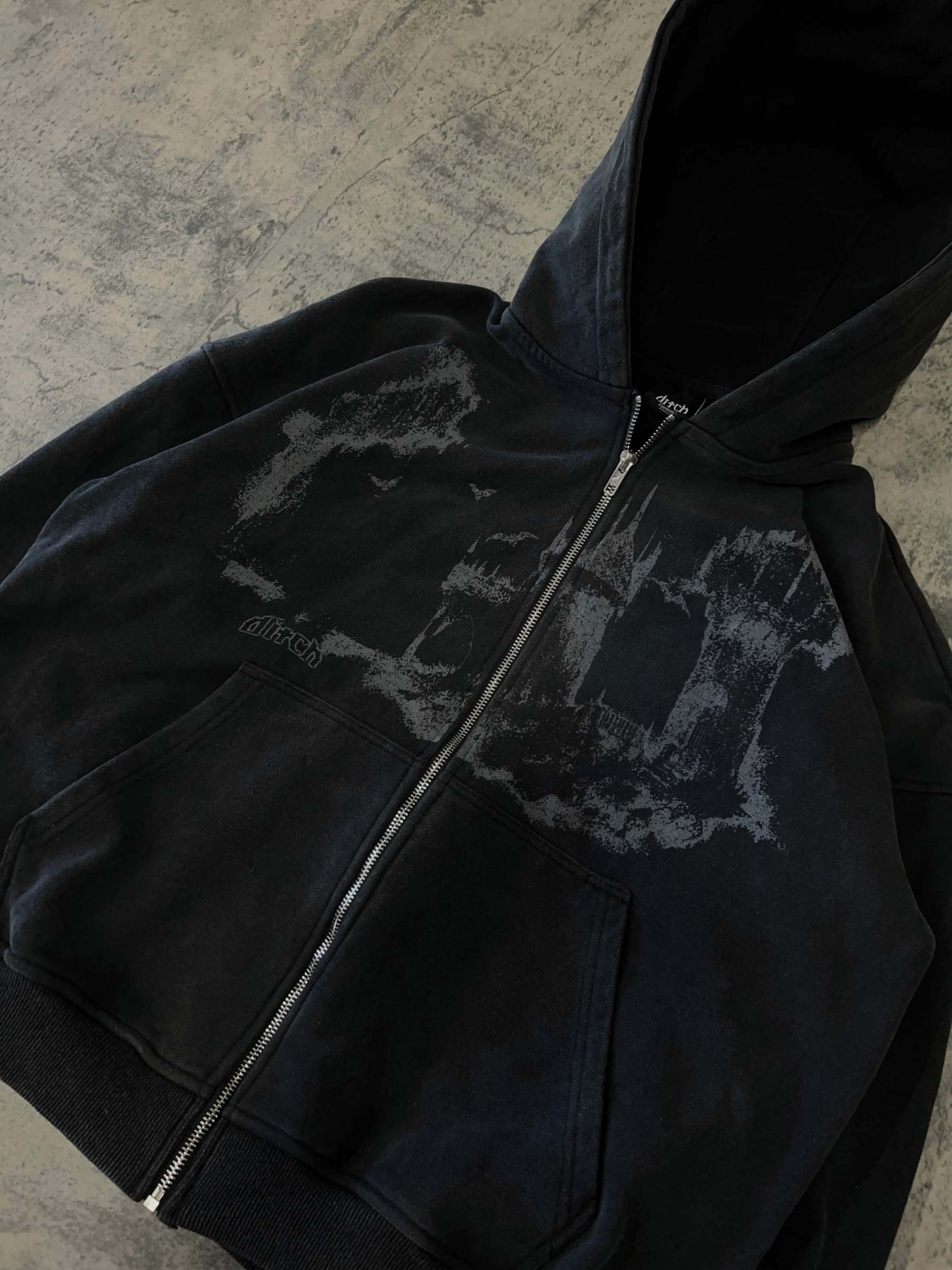 50K ZIPUP (COAL)-IYAMIUIO