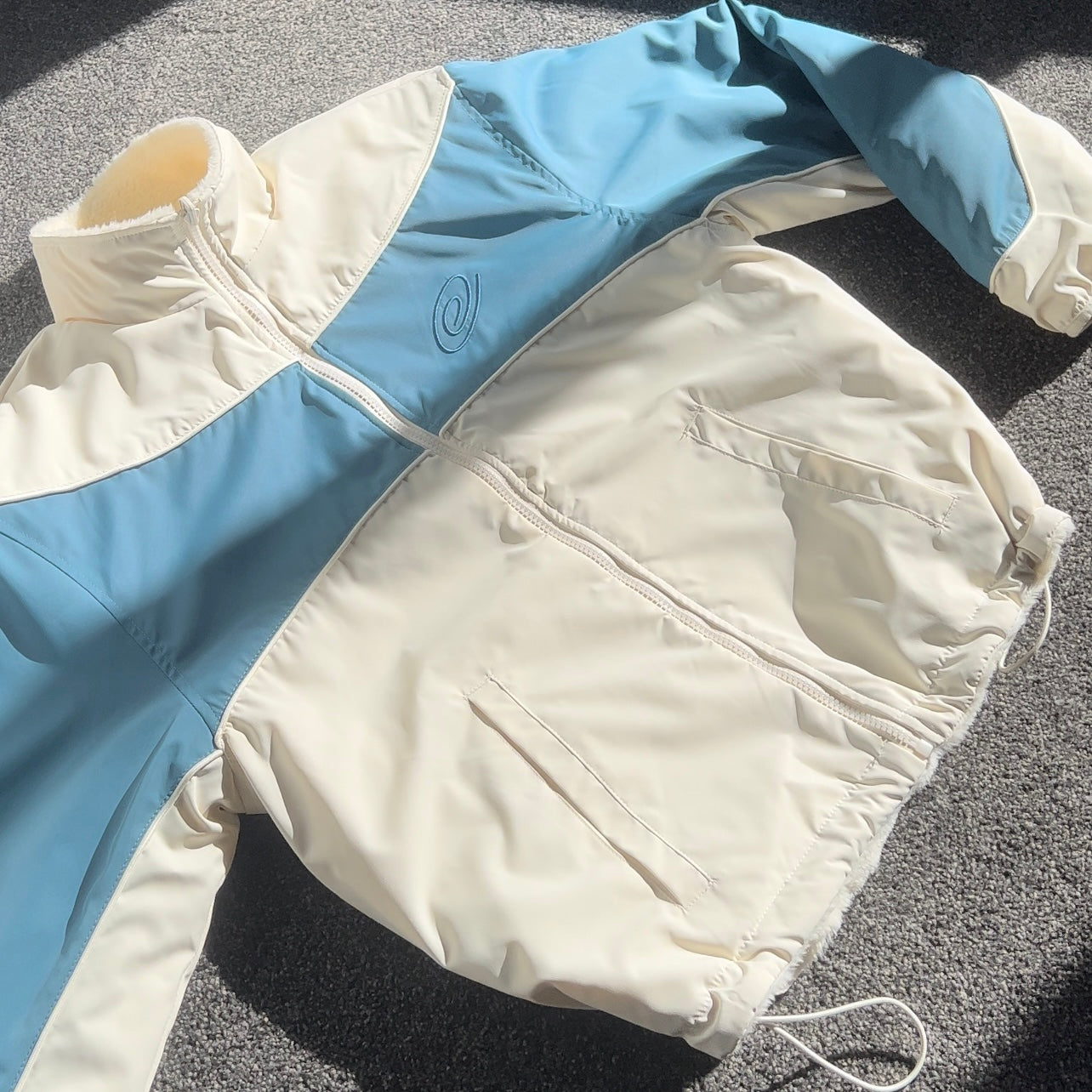 Cloud Bomb Reversible Fleece-IYAMIUIO