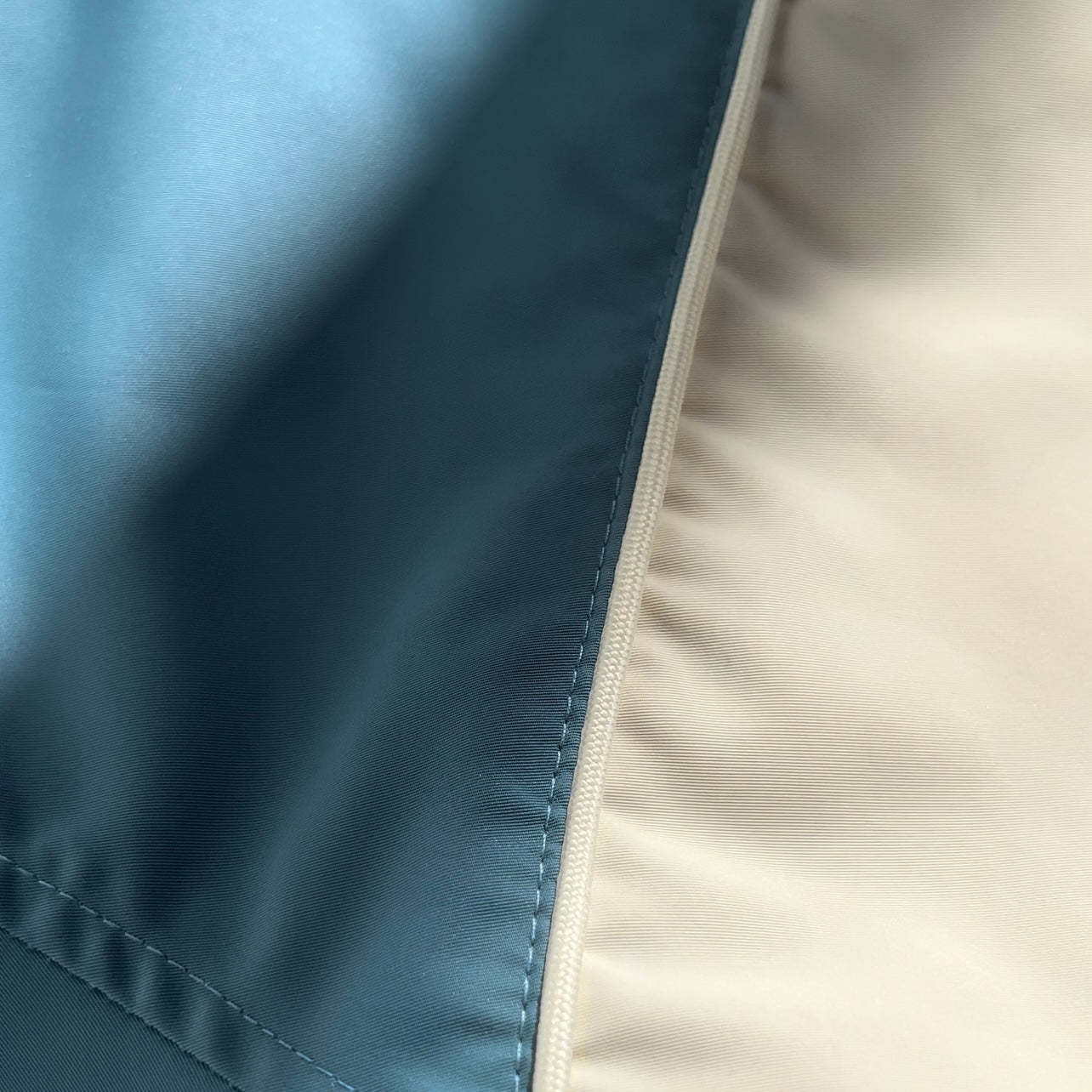 Cloud Bomb Reversible Fleece-IYAMIUIO