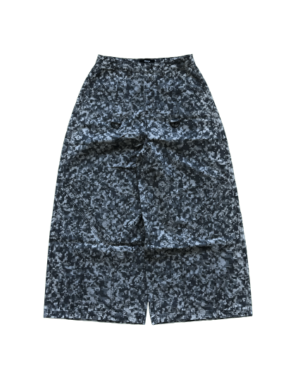 GIGANTIC DIGITAL CAMO-IYAMIUIO