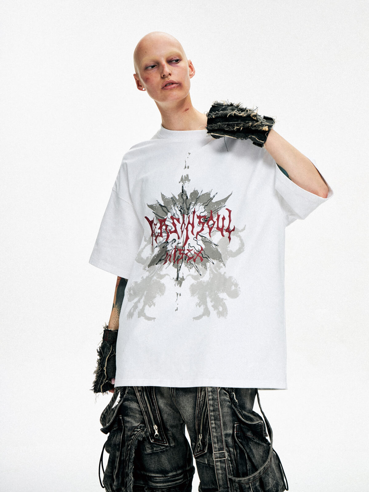 Personsoul Graphic Print Oversized T-Shirt-IYAMIUIO