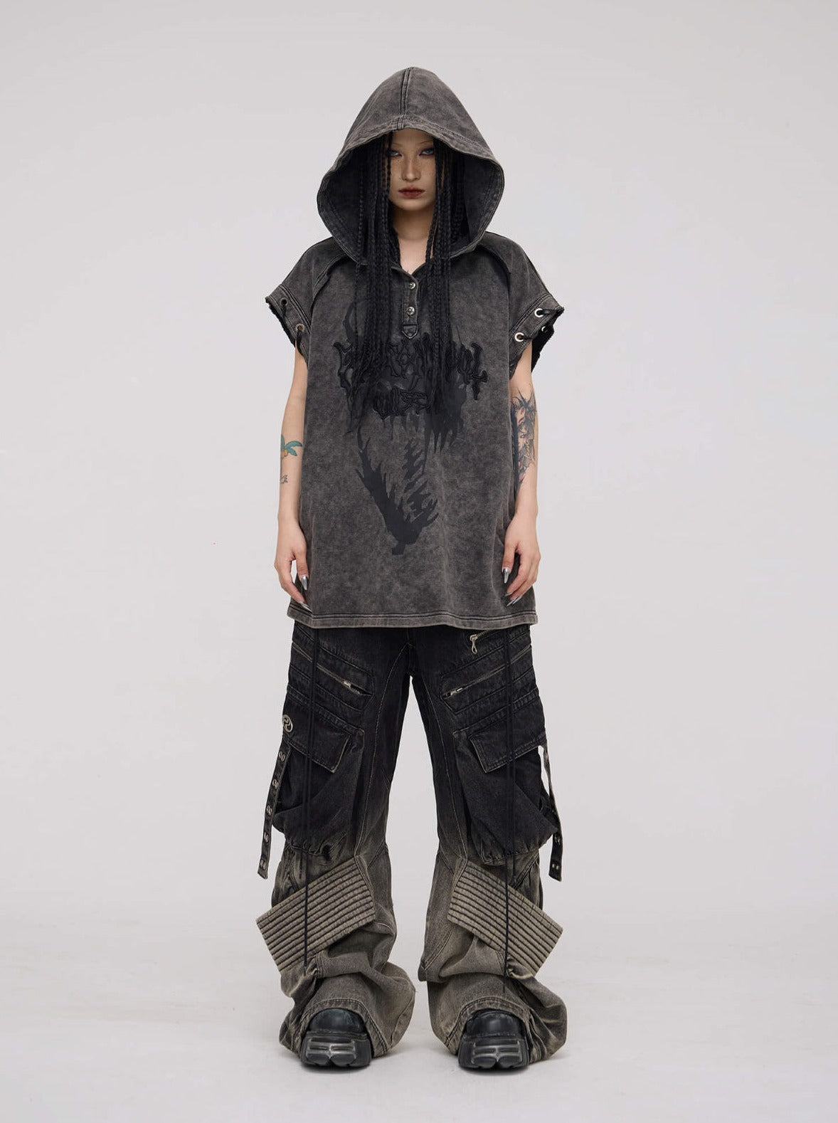 Personsoul Button Collar Hooded Sleeveless Sweatshirt-IYAMIUIO