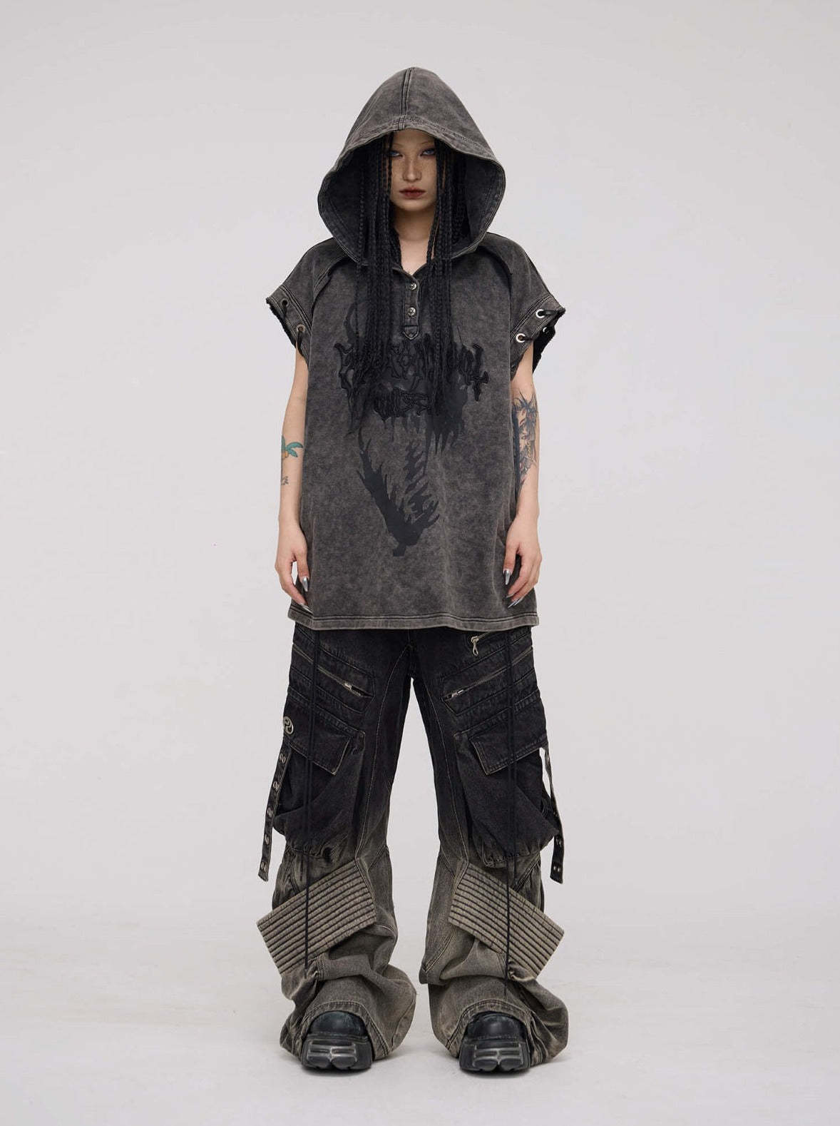 Personsoul Button Collar Hooded Sleeveless Sweatshirt-IYAMIUIO