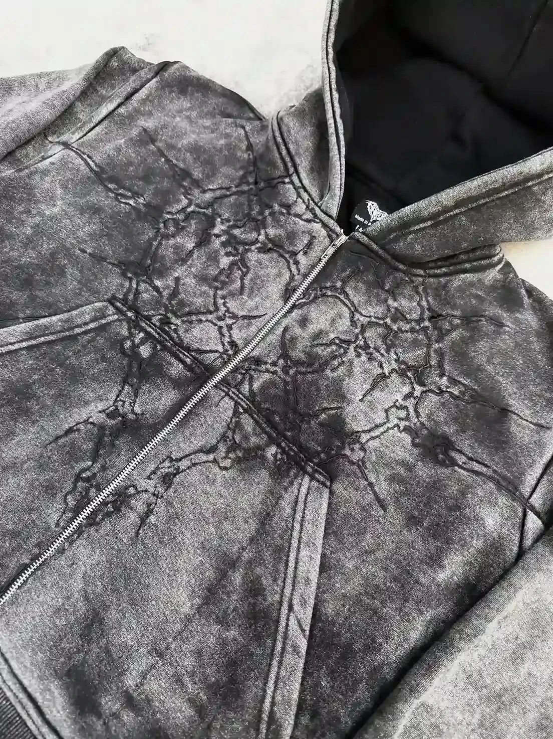 “Half a Million” Embroidery Zip-Up (Black)-IYAMIUIO