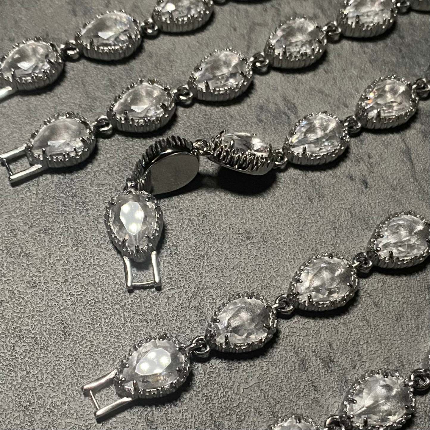 Crying Shards Bracelet-IYAMIUIO