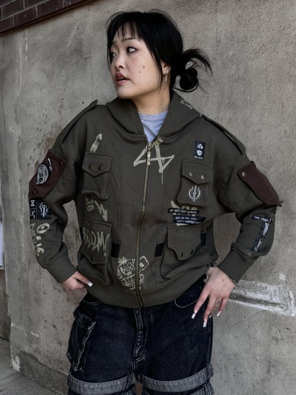 "LEAGUE" Hoodie-IYAMIUIO