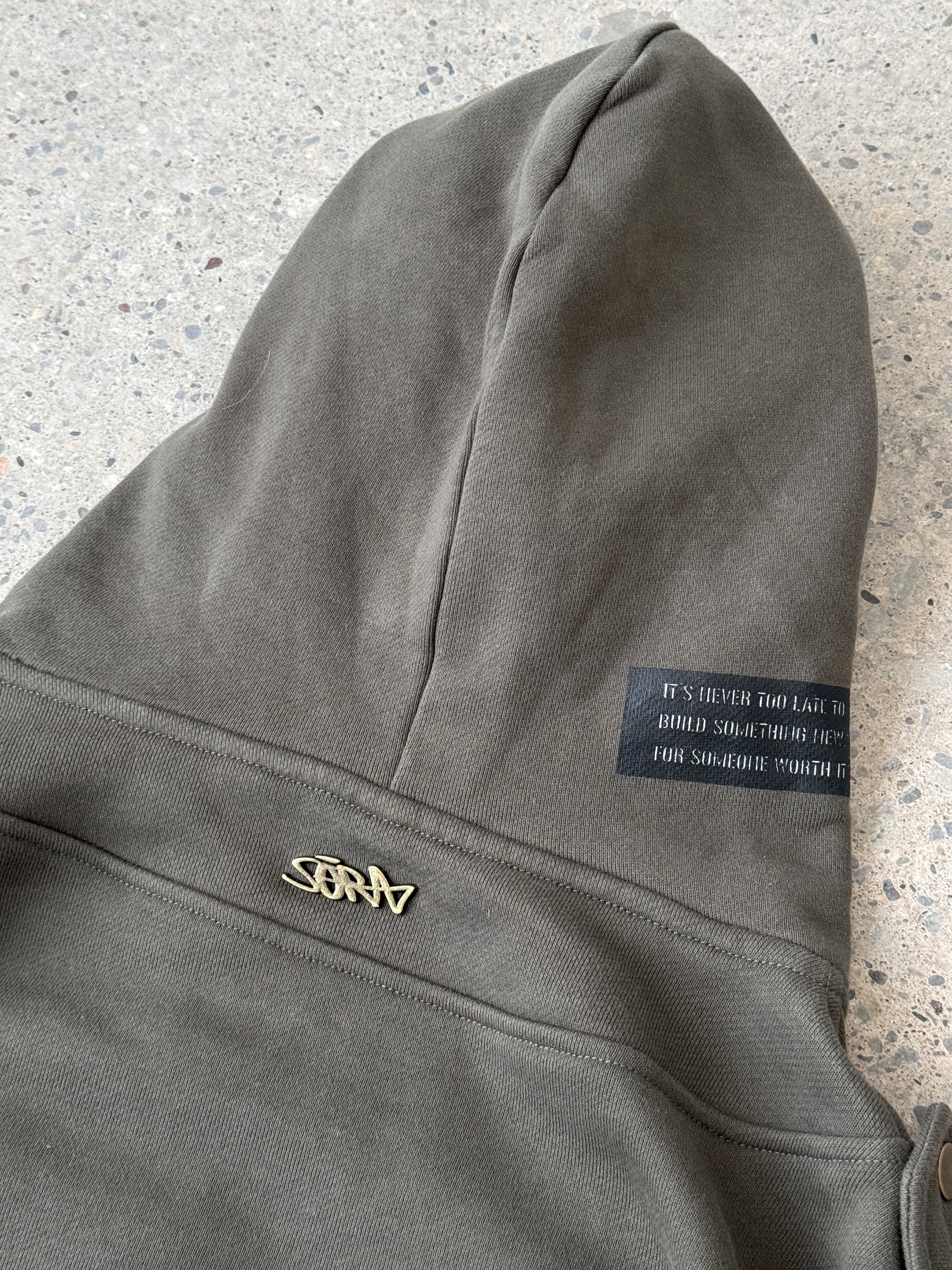 "LEAGUE" Hoodie-IYAMIUIO