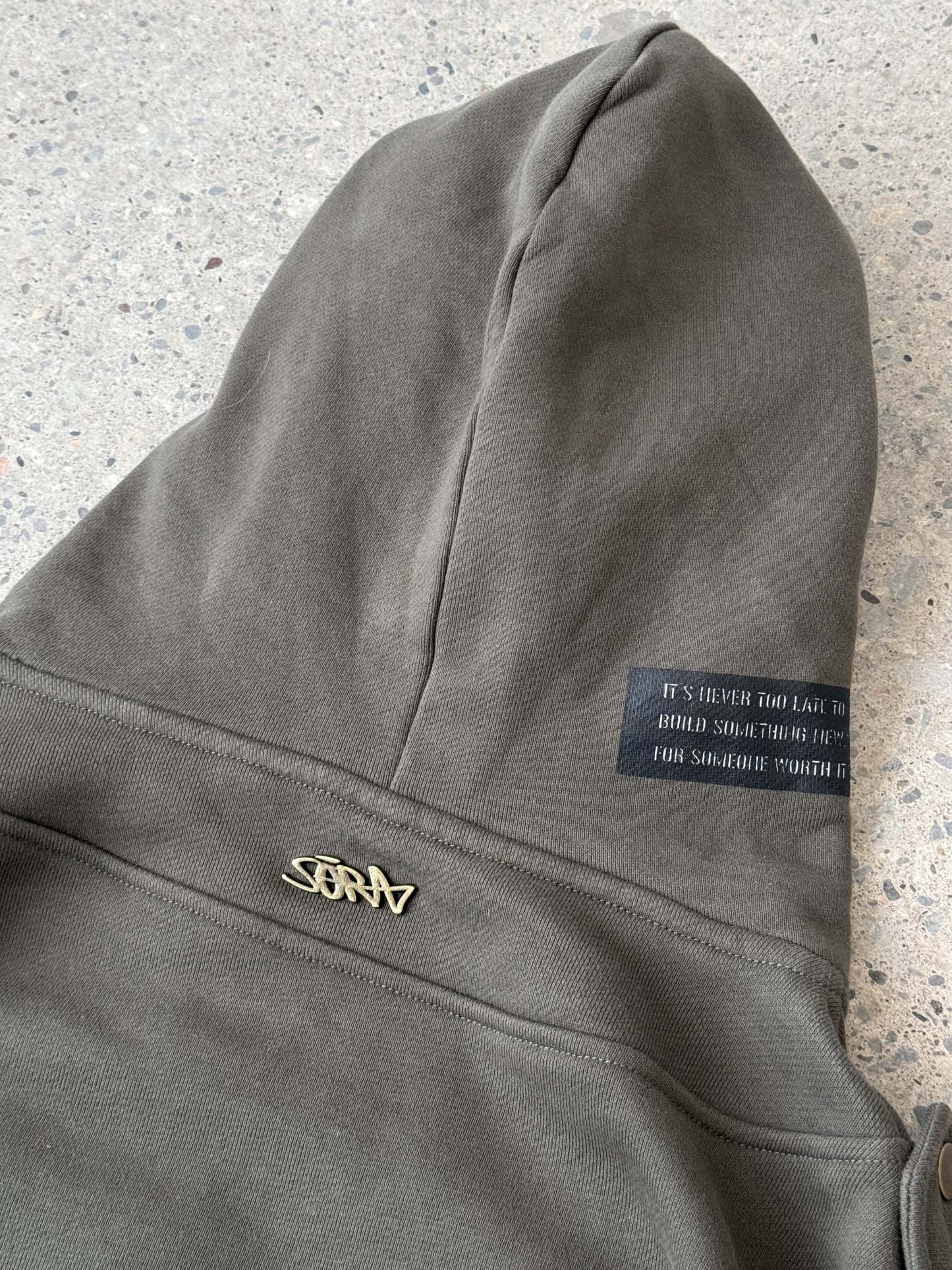 "LEAGUE" Hoodie-IYAMIUIO