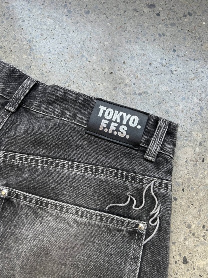 "ROCKSTAR" Jeans-IYAMIUIO