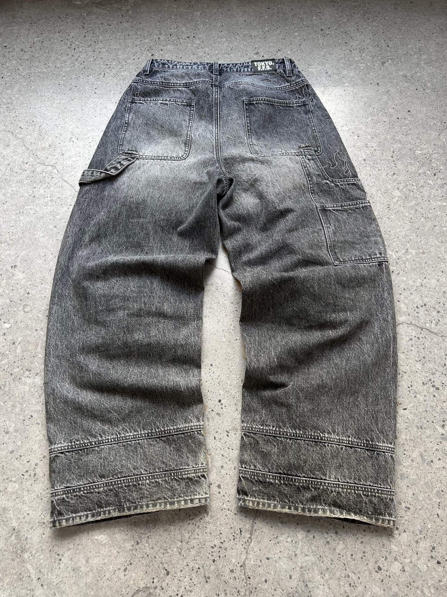 "ROCKSTAR" Jeans-IYAMIUIO