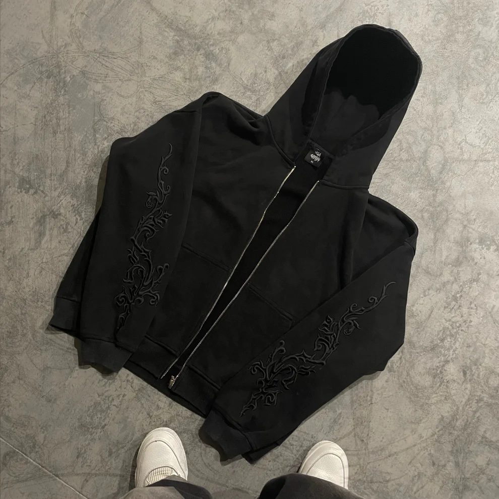 V2 Fire thorns full zip