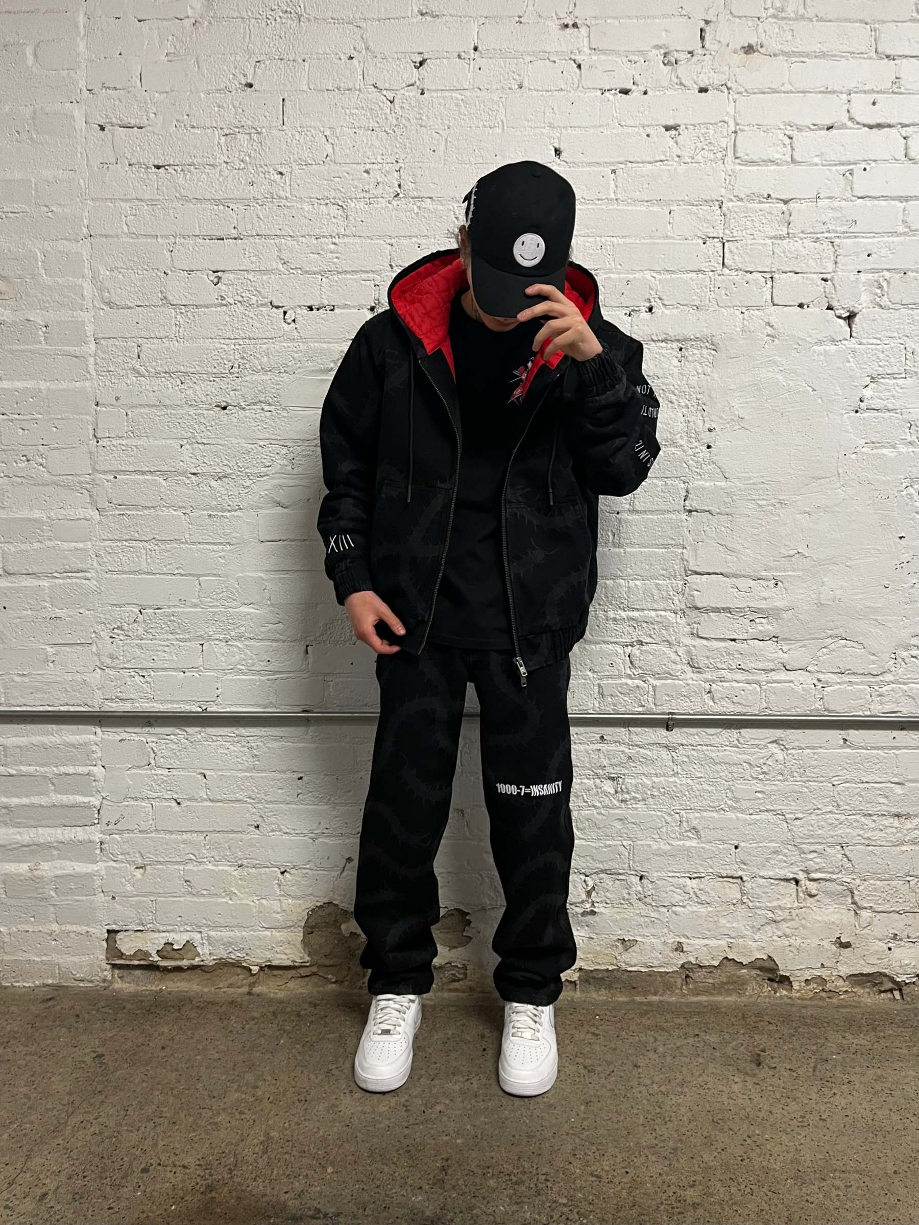 "Phobia" Jacket Black-IYAMIUIO