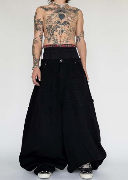 PITCH BLACK BAGGIEST-IYAMIUIO