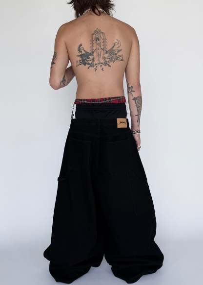 PITCH BLACK BAGGIEST-IYAMIUIO