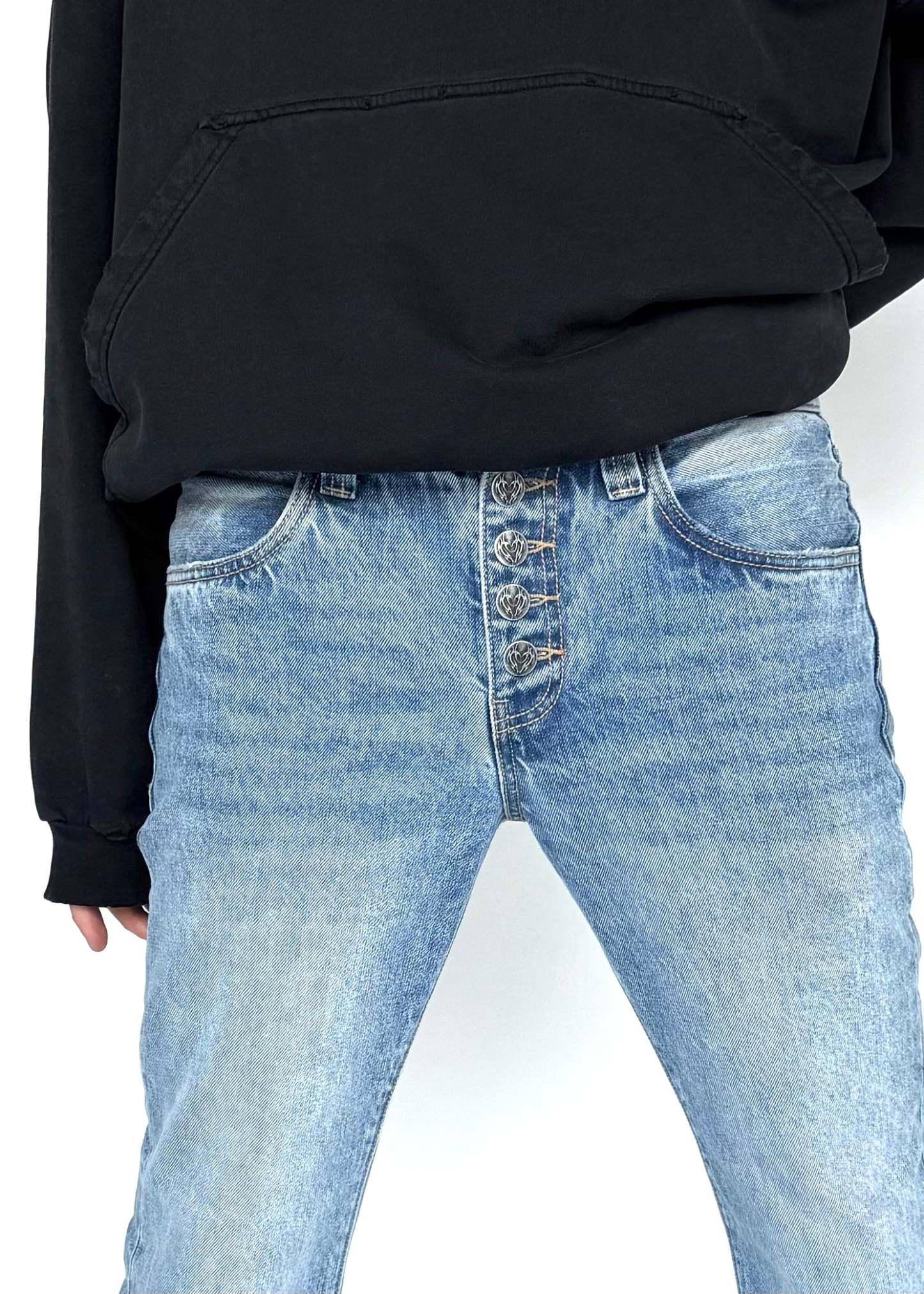 METAL FLARES-IYAMIUIO