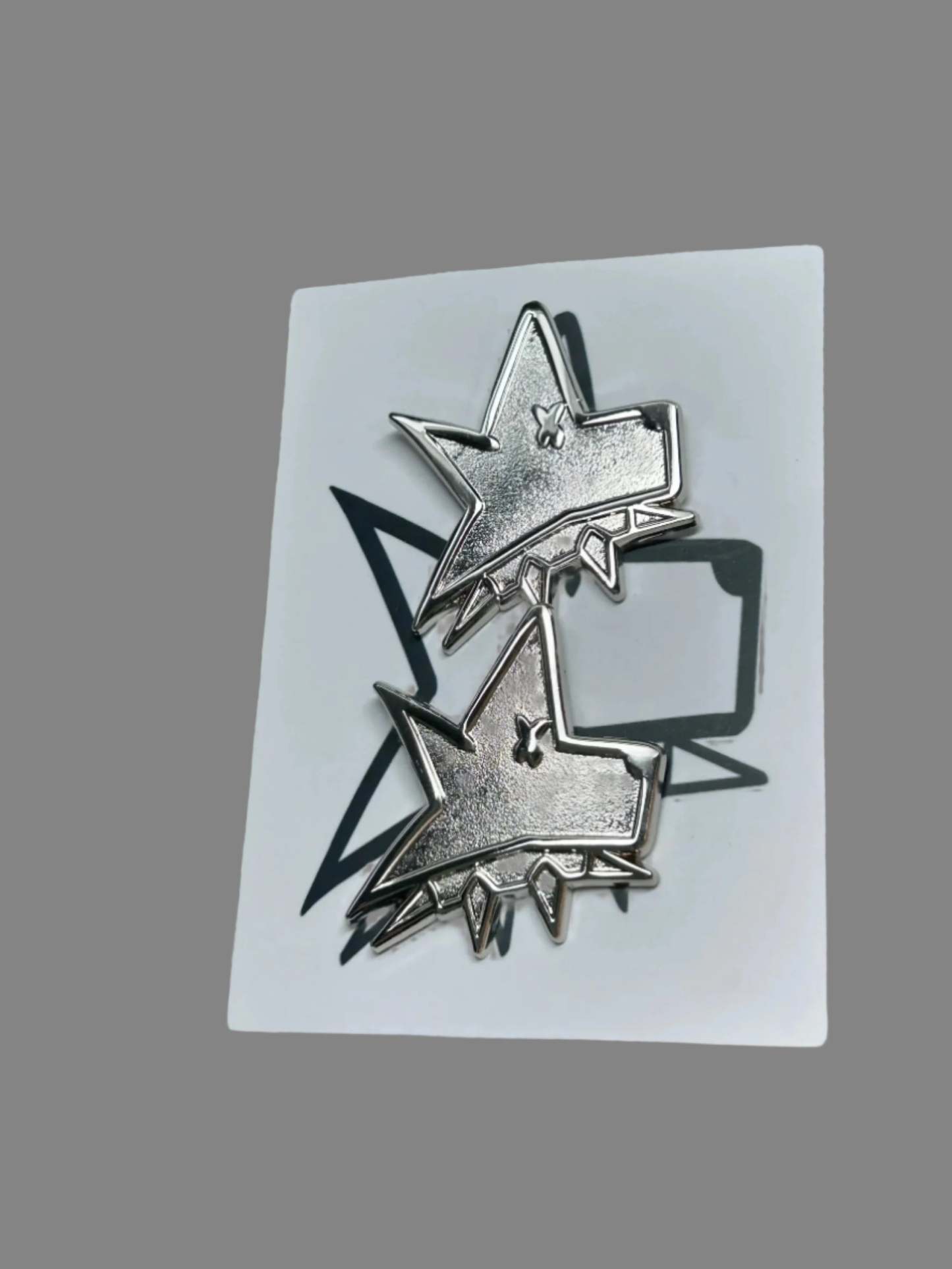 TAIGAFACE PIN-IYAMIUIO