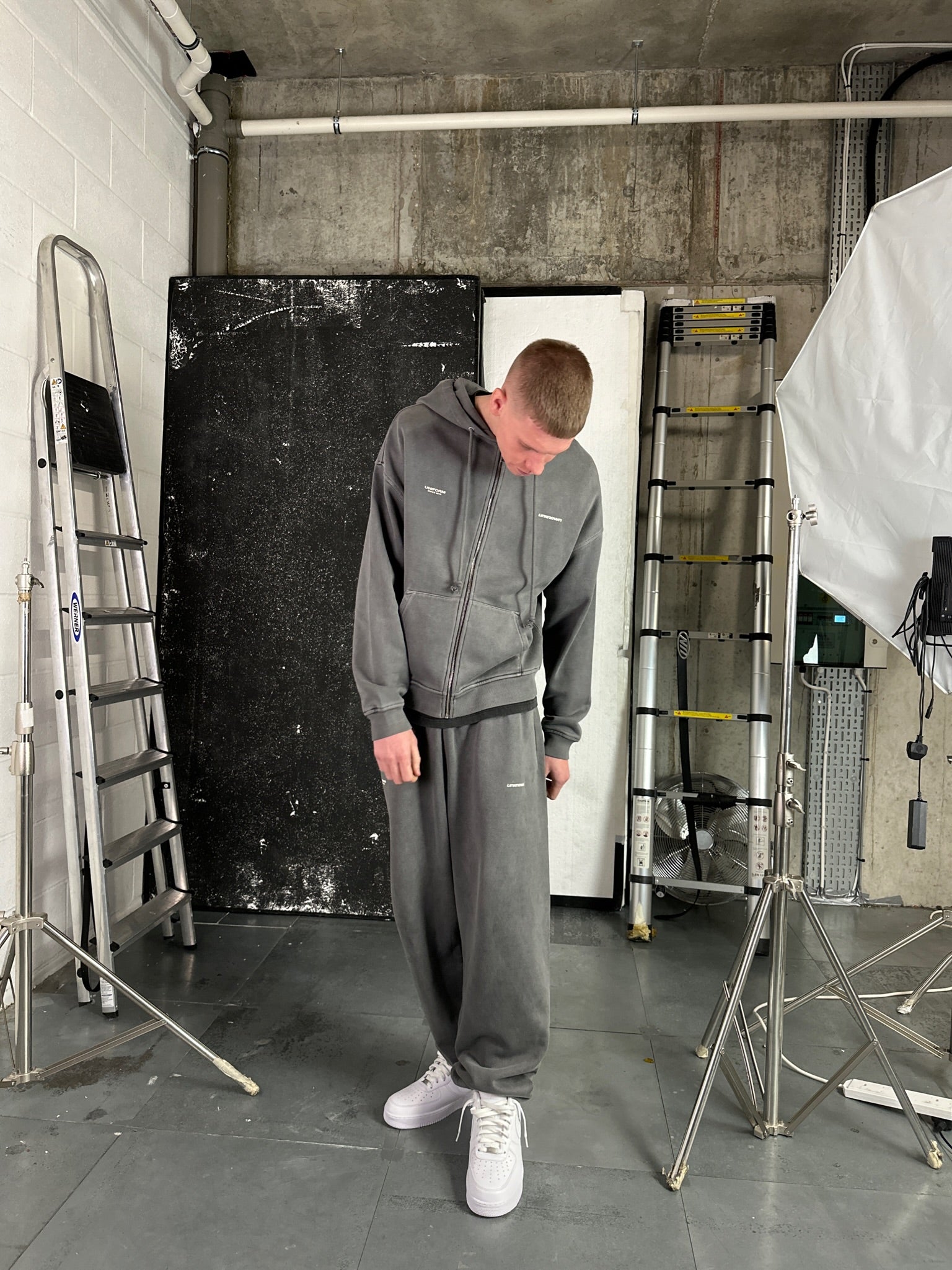 STONEWASHED UNIFORM JOGGERS-IYAMIUIO
