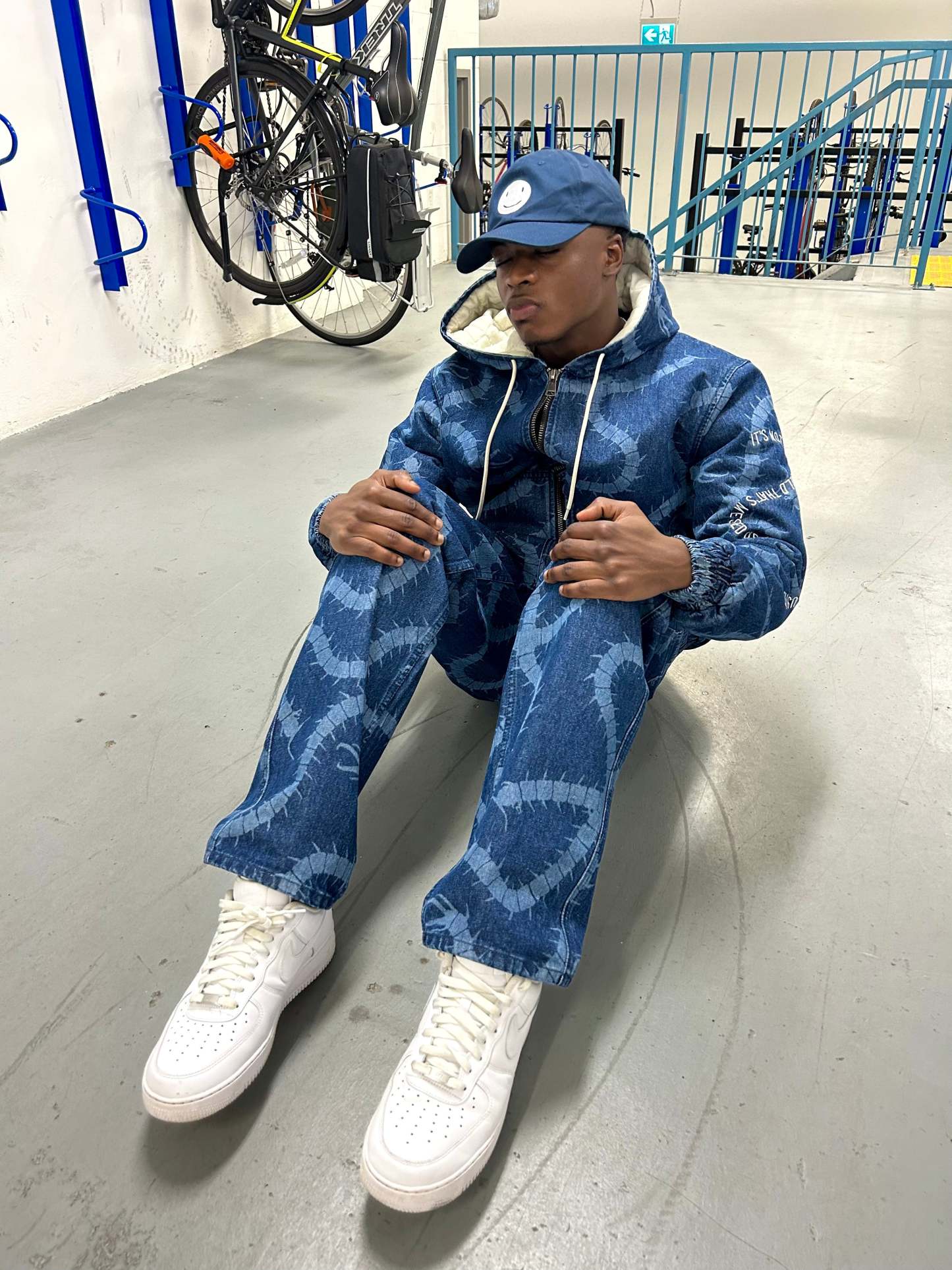 "Phobia" Jeans-IYAMIUIO