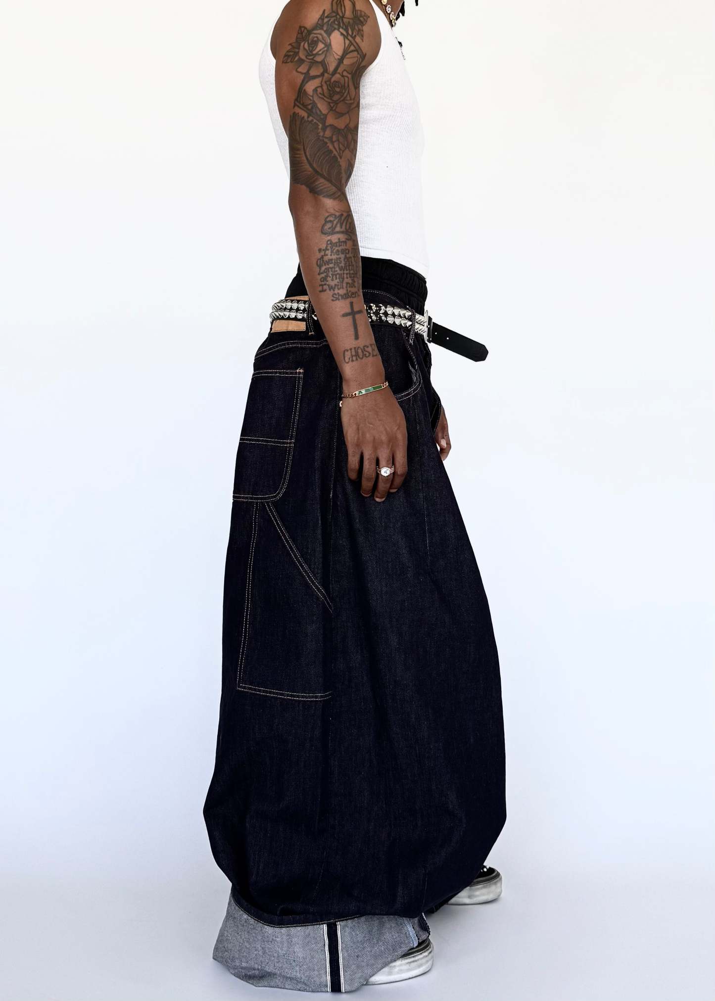 SELVAGE BAGGIEST-IYAMIUIO