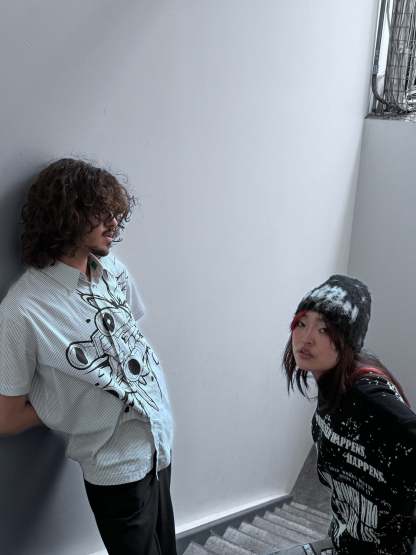 "Spaceship" Button Up-IYAMIUIO