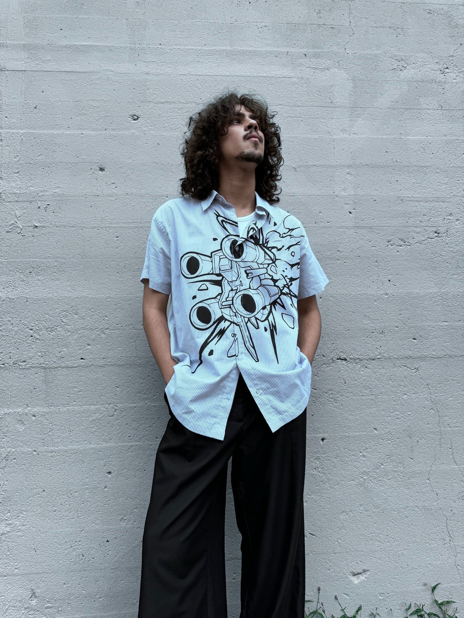 "Spaceship" Button Up-IYAMIUIO