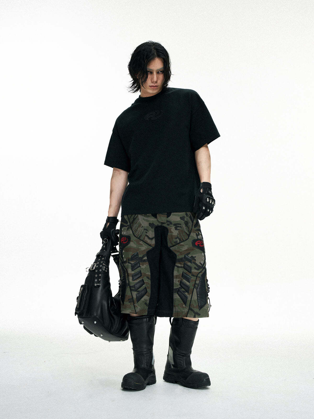 Personsoul Logo Embroidered Basic T-shirt-IYAMIUIO