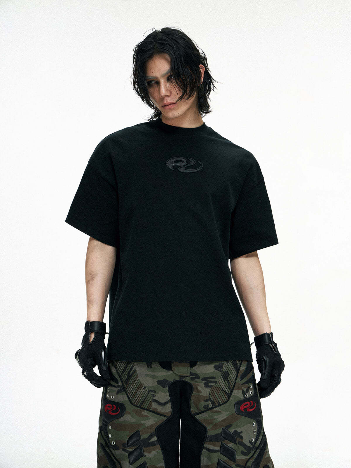 Personsoul Logo Embroidered Basic T-shirt-IYAMIUIO