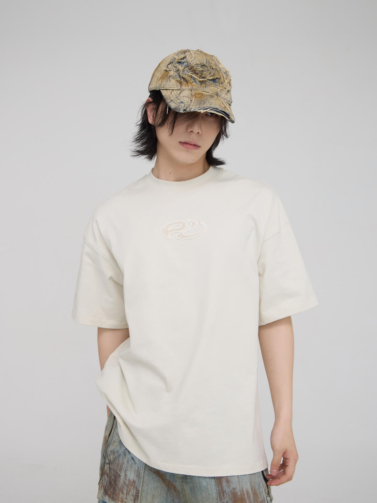 Personsoul Logo Embroidered Basic T-shirt-IYAMIUIO