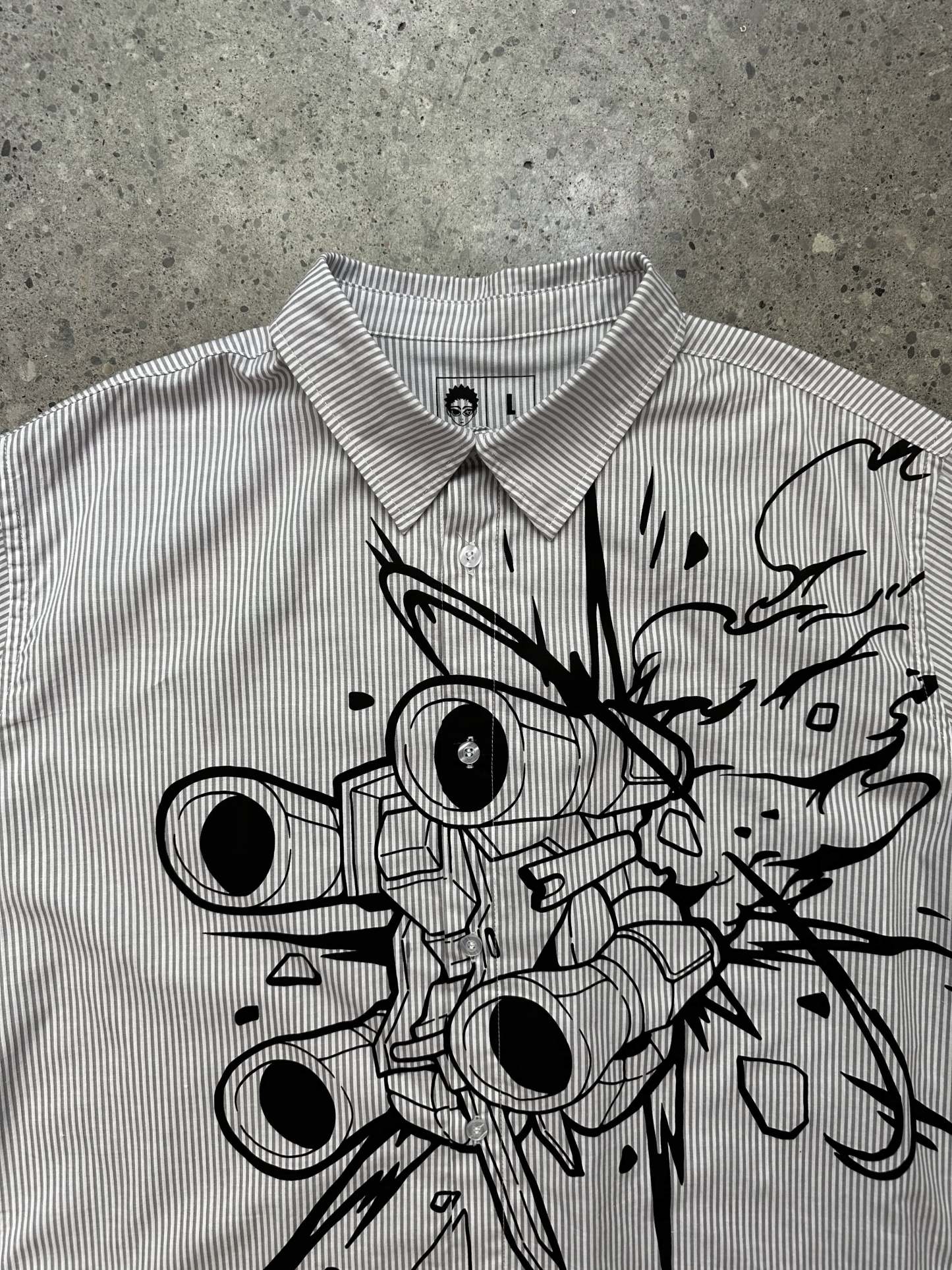 "Spaceship" Button Up-IYAMIUIO