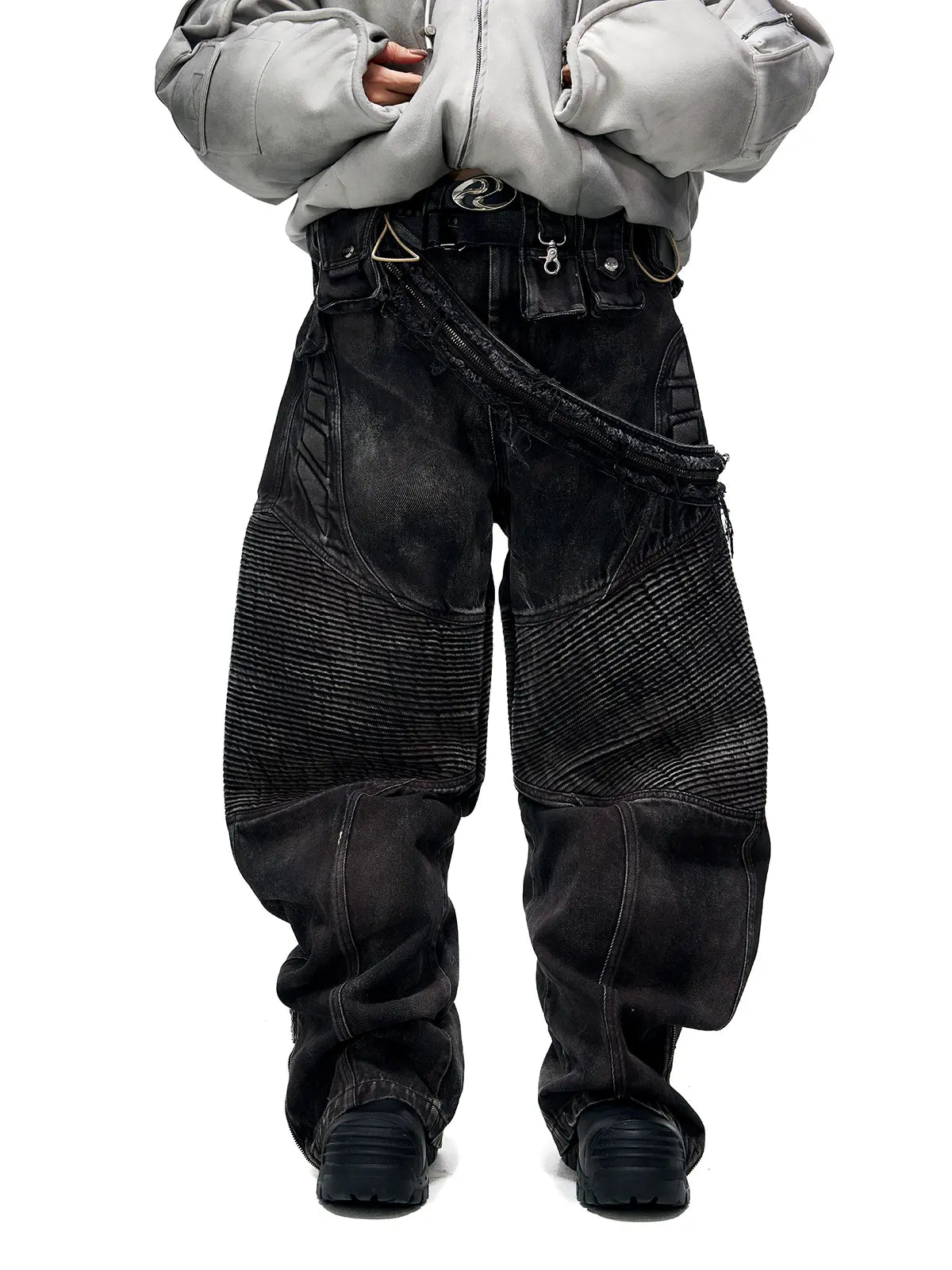 Temperature-Reactive Curved Jeans with Bag Set-IYAMIUIO