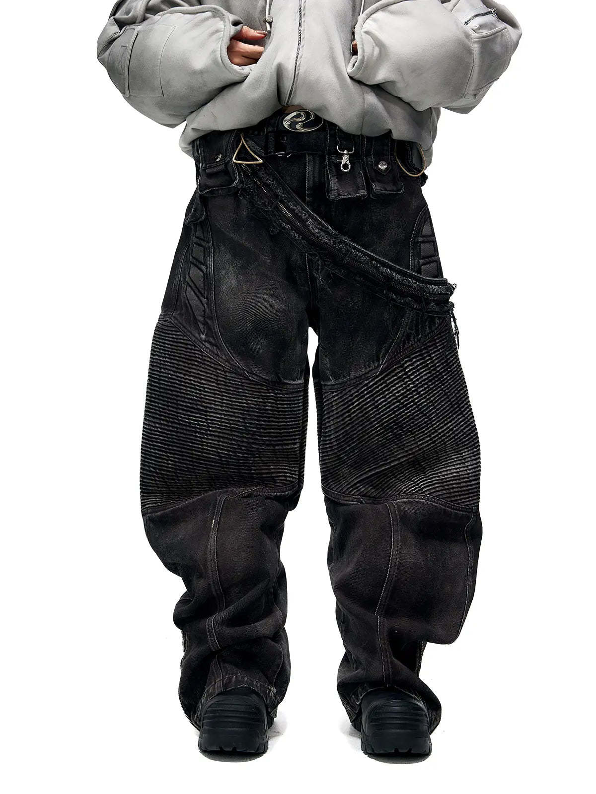 Temperature-Reactive Curved Jeans with Bag Set-IYAMIUIO