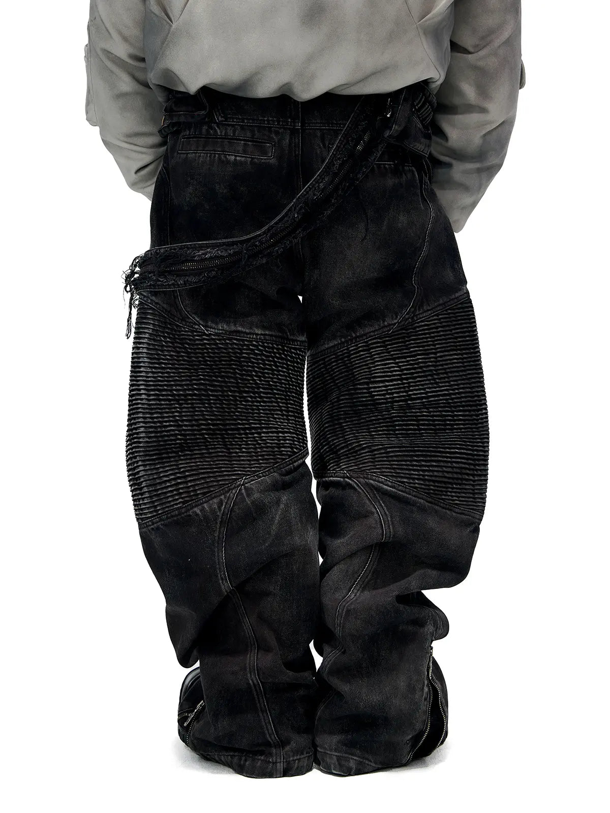 Temperature-Reactive Curved Jeans with Bag Set-IYAMIUIO