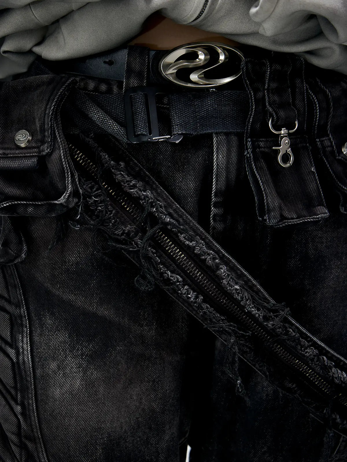 Temperature-Reactive Curved Jeans with Bag Set-IYAMIUIO