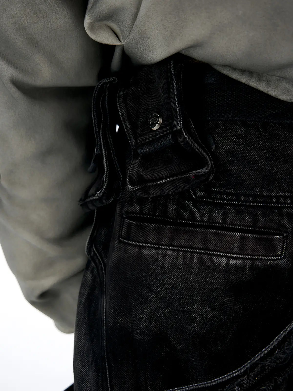 Temperature-Reactive Curved Jeans with Bag Set-IYAMIUIO