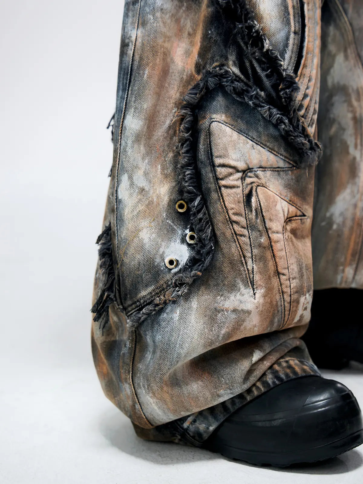 Graffiti Mud Wash Baggy Jeans (only 60 pieces)-IYAMIUIO